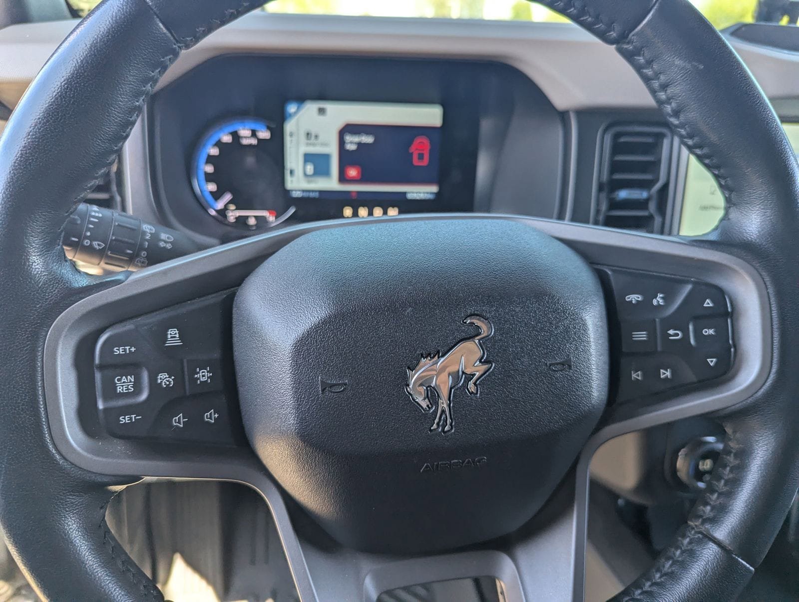 Certified 2023 Ford Bronco Wildtrak AWD/4WD image 25