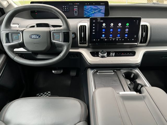 Certified 2025 Ford Expedition Max Active AWD/4WD video 3