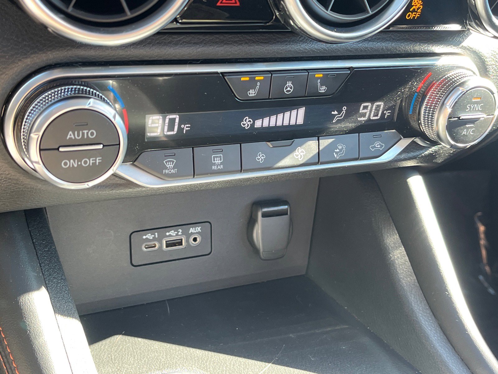 Used 2023 Nissan Sentra SR w/ SR Premium Package image 13