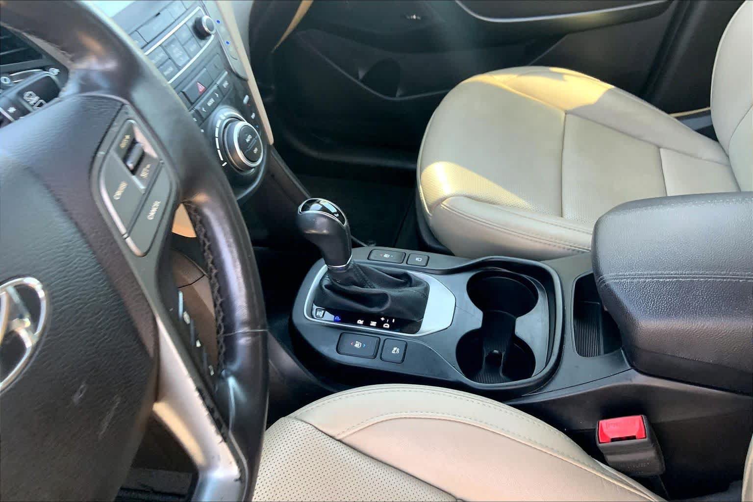 Used 2017 Hyundai Santa Fe Sport FWD image 17