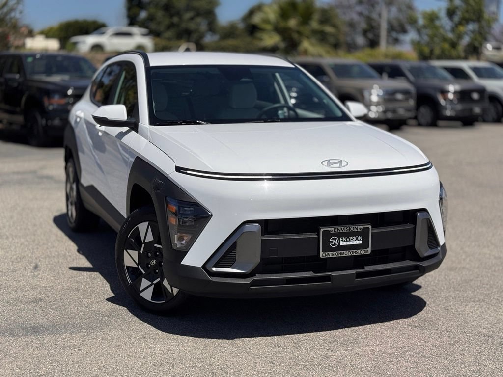 Used 2024 Hyundai Kona SEL w/ Convenience Package AWD/4WD image 2