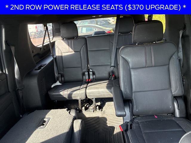 Used 2022 Chevrolet Suburban RST w/ Luxury Package AWD/4WD image 6
