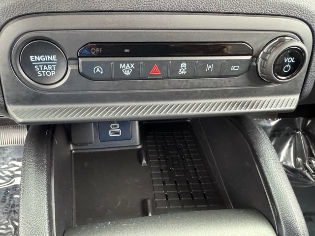 Certified 2025 Ford Bronco Sport Outer Banks w/ Outer Banks Tech Package+ AWD/4WD image 27