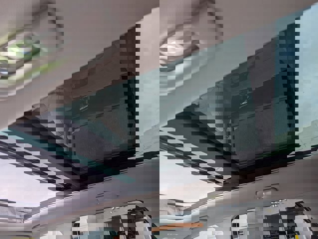 Used 2023 Kia Sorento SX image 29