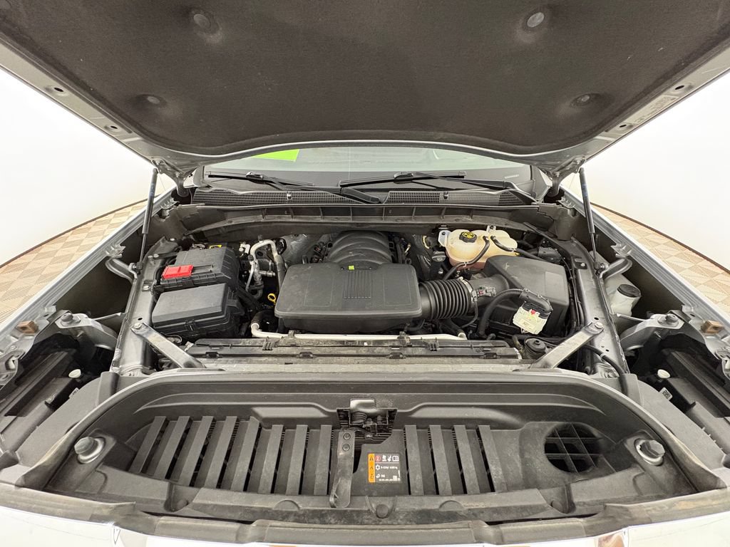 Used 2023 GMC Sierra 1500 SLT AWD/4WD image 32