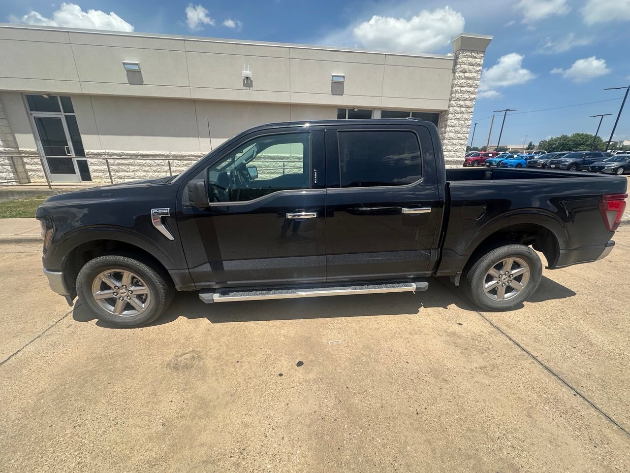 Certified 2024 Ford F150 XLT w/ Mobile Office Package RWD image 6