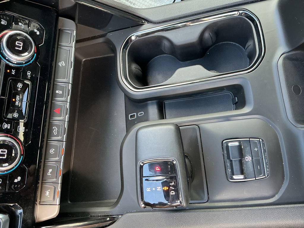 Used 2024 GMC Sierra 1500 AT4 w/ Technology Package AWD/4WD image 29