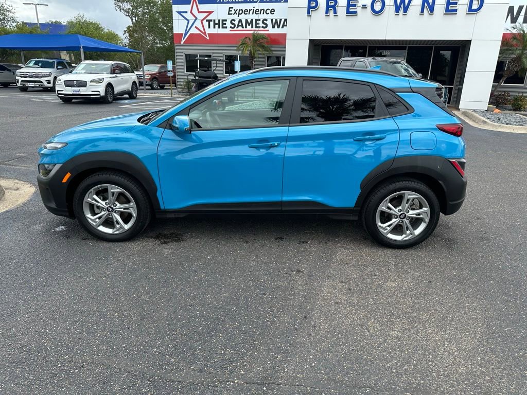 Used 2023 Hyundai Kona SEL FWD image 3