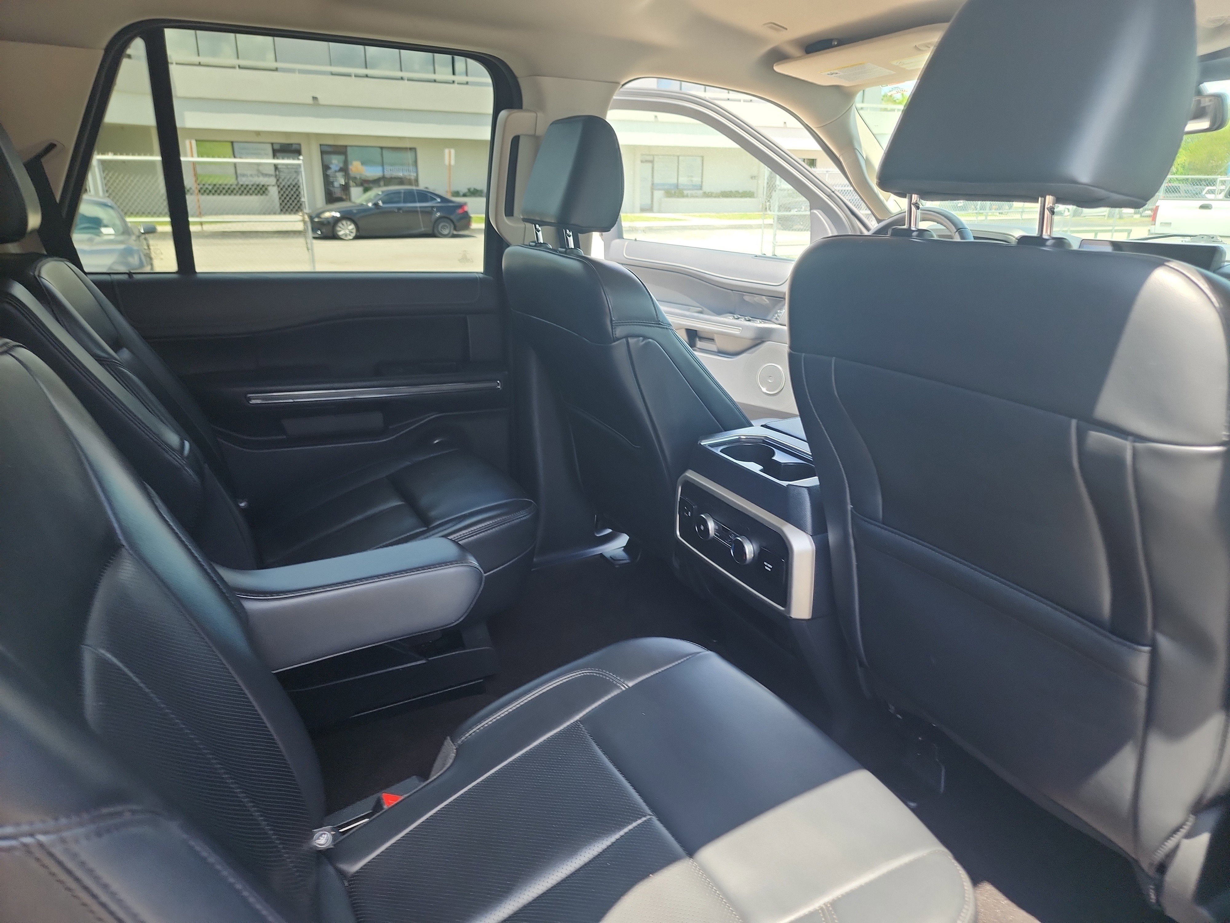Certified 2022 Ford Expedition XLT RWD image 22