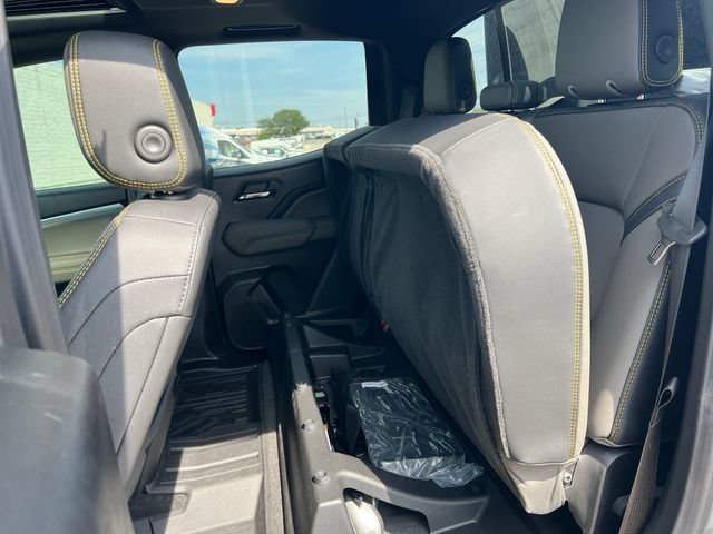 Used 2026 Chevrolet Colorado ZR2 w/ Technology Package AWD/4WD image 41