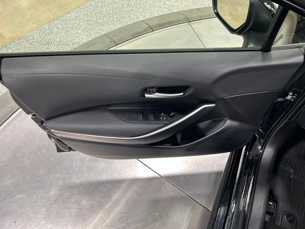 Used 2025 Toyota Corolla SE FWD image 15