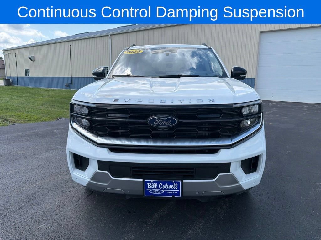 Certified 2025 Ford Expedition Max Platinum w/ Driver's Package AWD/4WD image 9