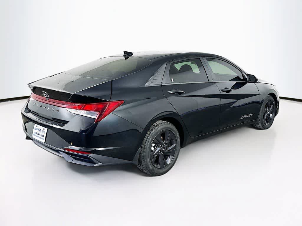 Used 2022 Hyundai Elantra SEL FWD image 23