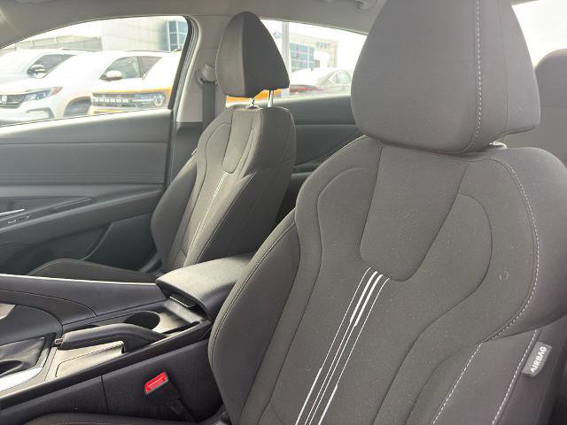 Used 2023 Hyundai Elantra SEL FWD image 13