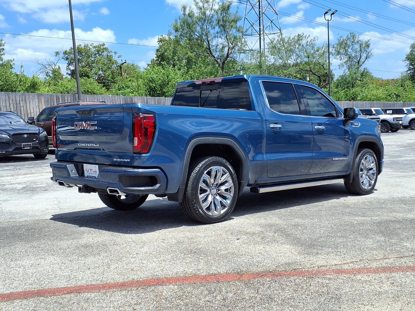 Used 2024 GMC Sierra 1500 Denali w/ Denali Reserve Package AWD/4WD image 6