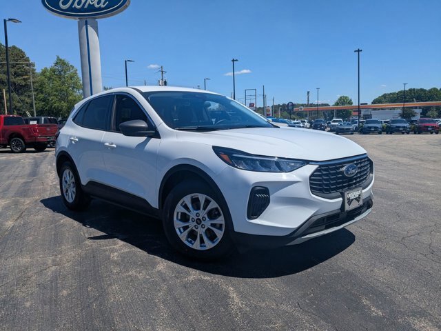 Certified 2023 Ford Escape Active FWD image 2