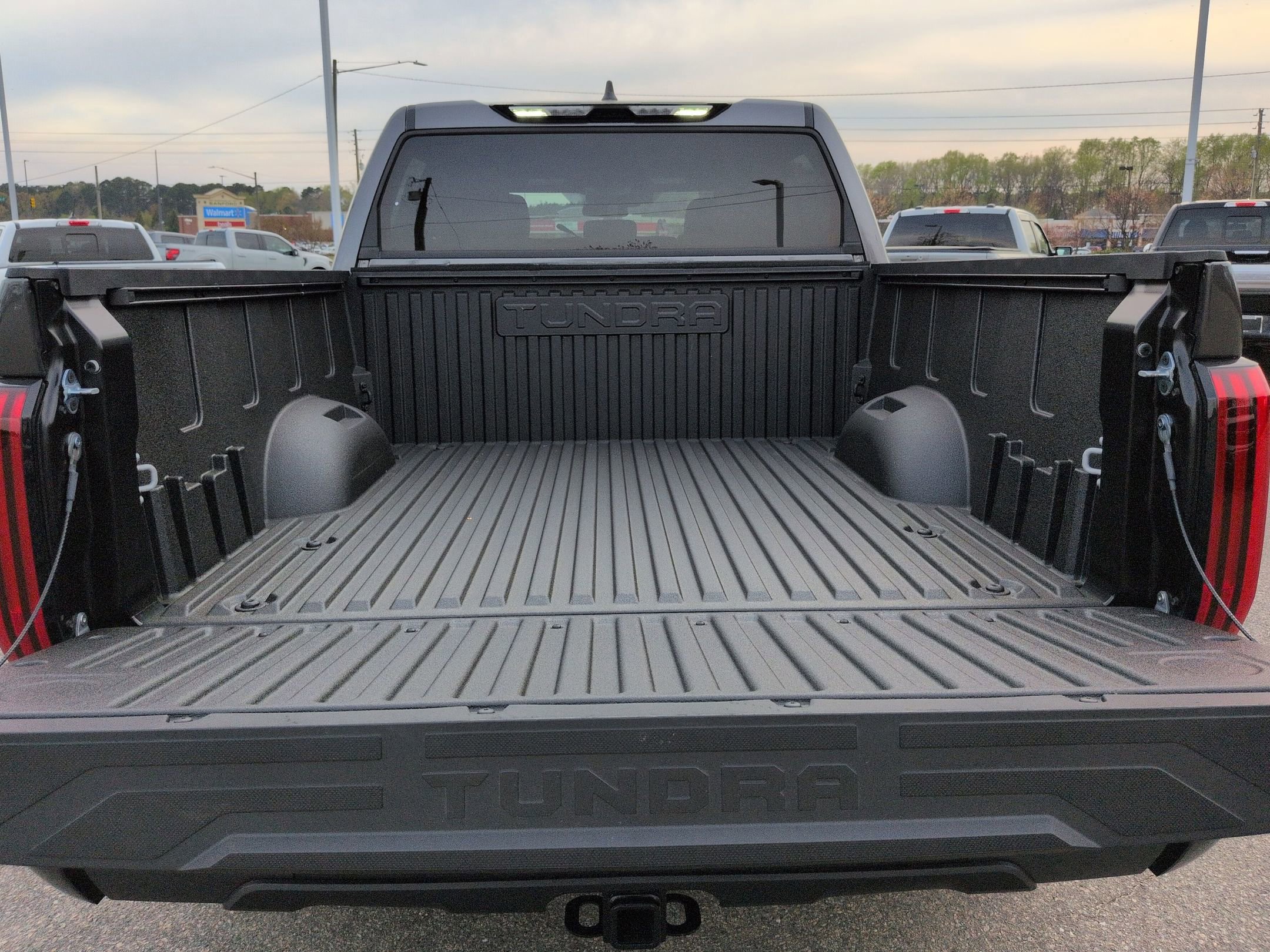 Used 2025 Toyota Tundra SR5 w/ SR5 Convenience Package image 29