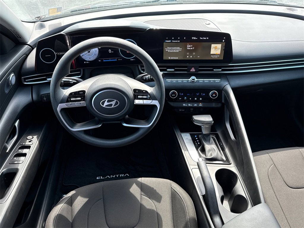 Used 2024 Hyundai Elantra SEL image 22