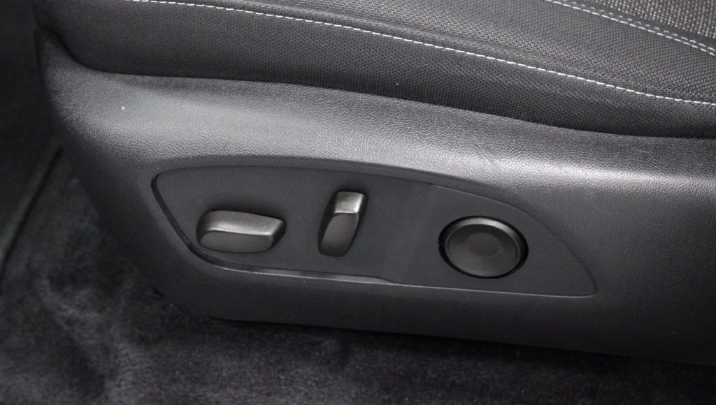 Used 2025 Chevrolet Traverse LT AWD/4WD image 24