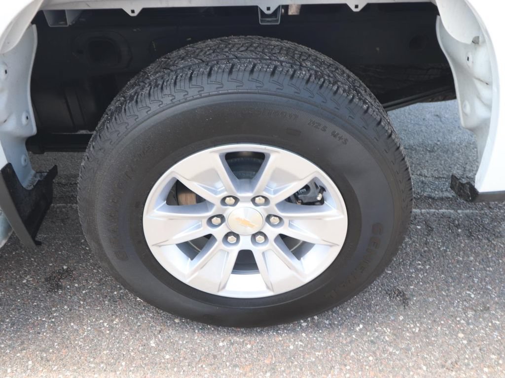 Used 2025 Chevrolet Silverado 1500 W/T RWD image 12