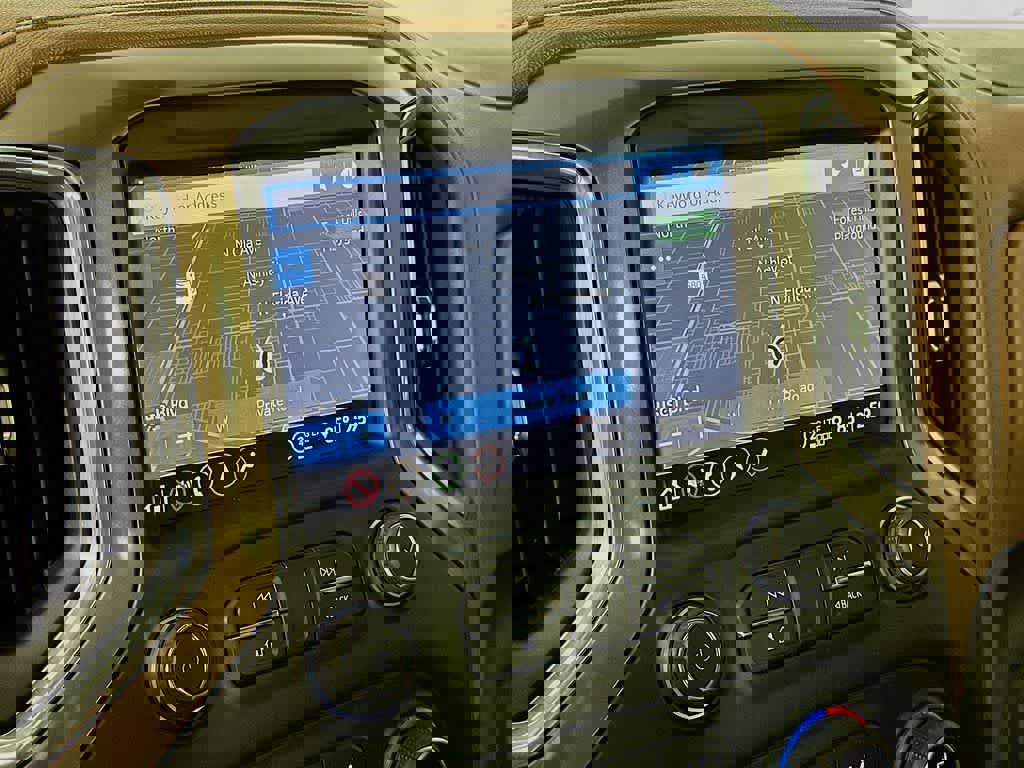 Used 2021 Chevrolet Silverado 1500 High Country w/ Technology Package image 28