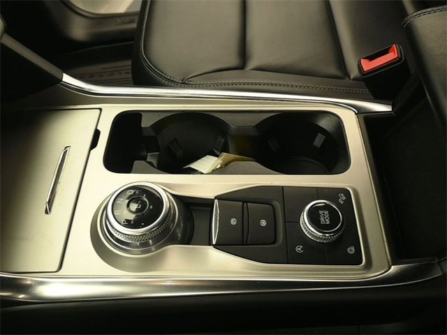 Certified 2021 Ford Explorer XLT w/ Equipment Group 202A image 15