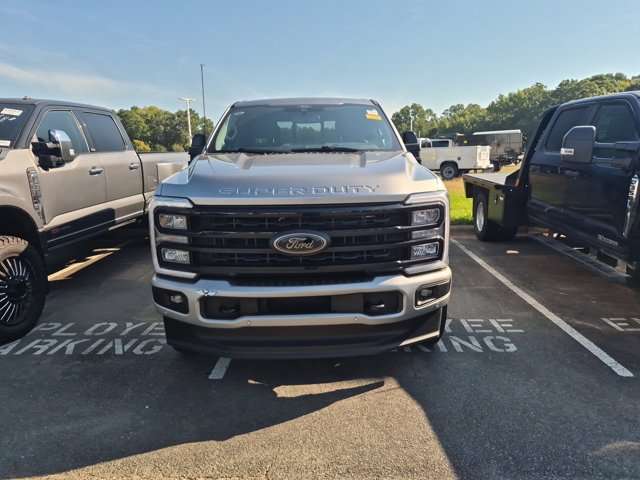 Certified 2024 Ford F250 Lariat w/ Lariat Ultimate Package AWD/4WD image 3