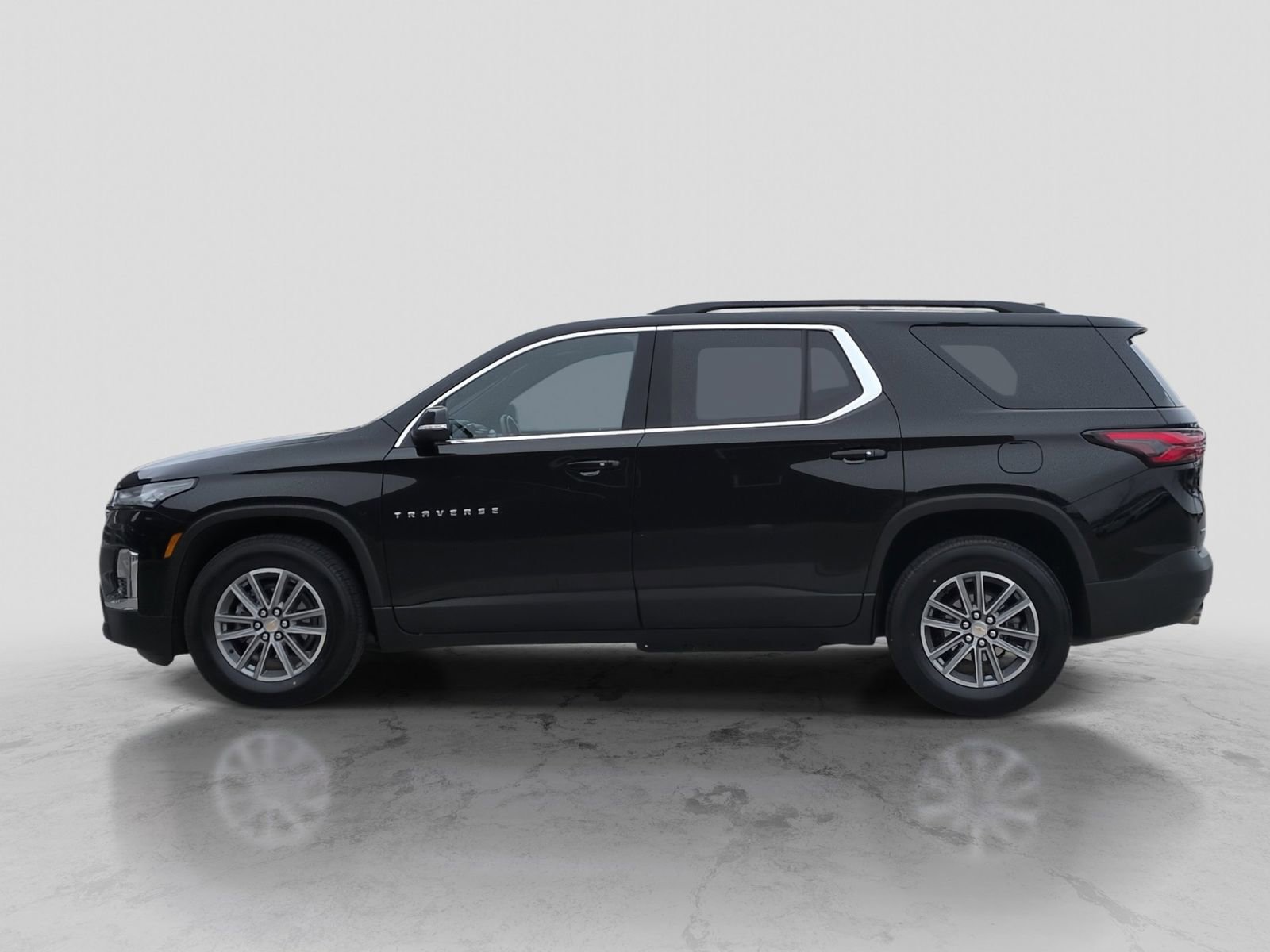 Used 2022 Chevrolet Traverse LT w/ LPO, Cargo Package video 3