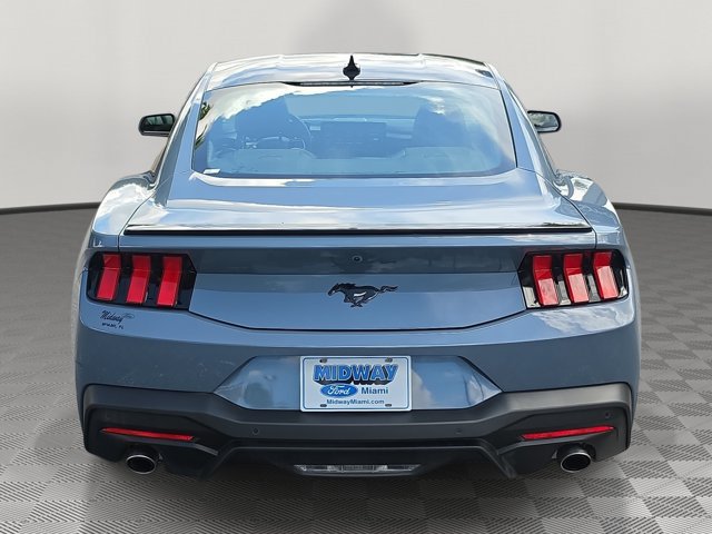Certified 2025 Ford Mustang Coupe RWD image 5