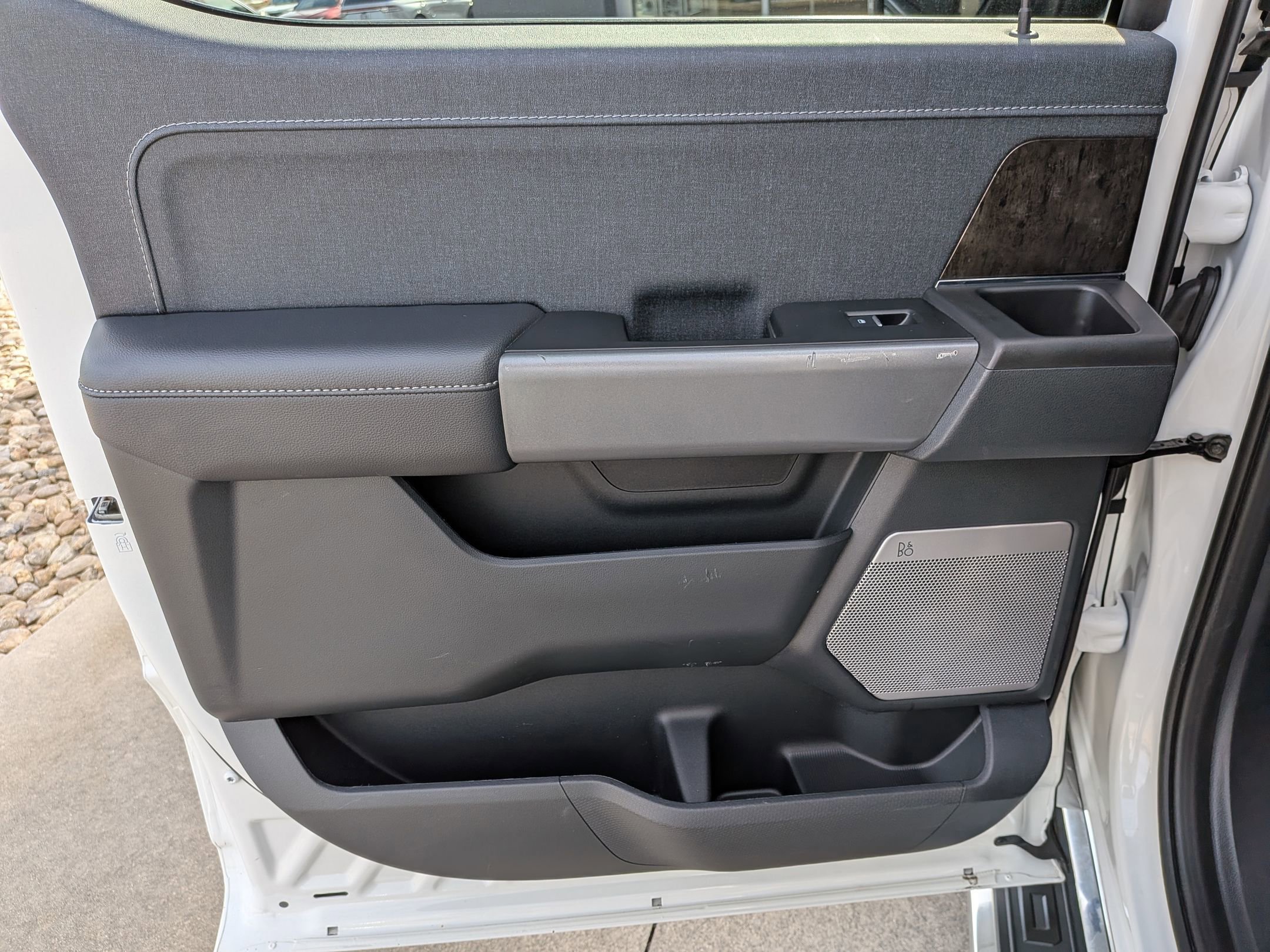 Certified 2023 Ford F150 Lariat w/ Equipment Group 502A High image 29