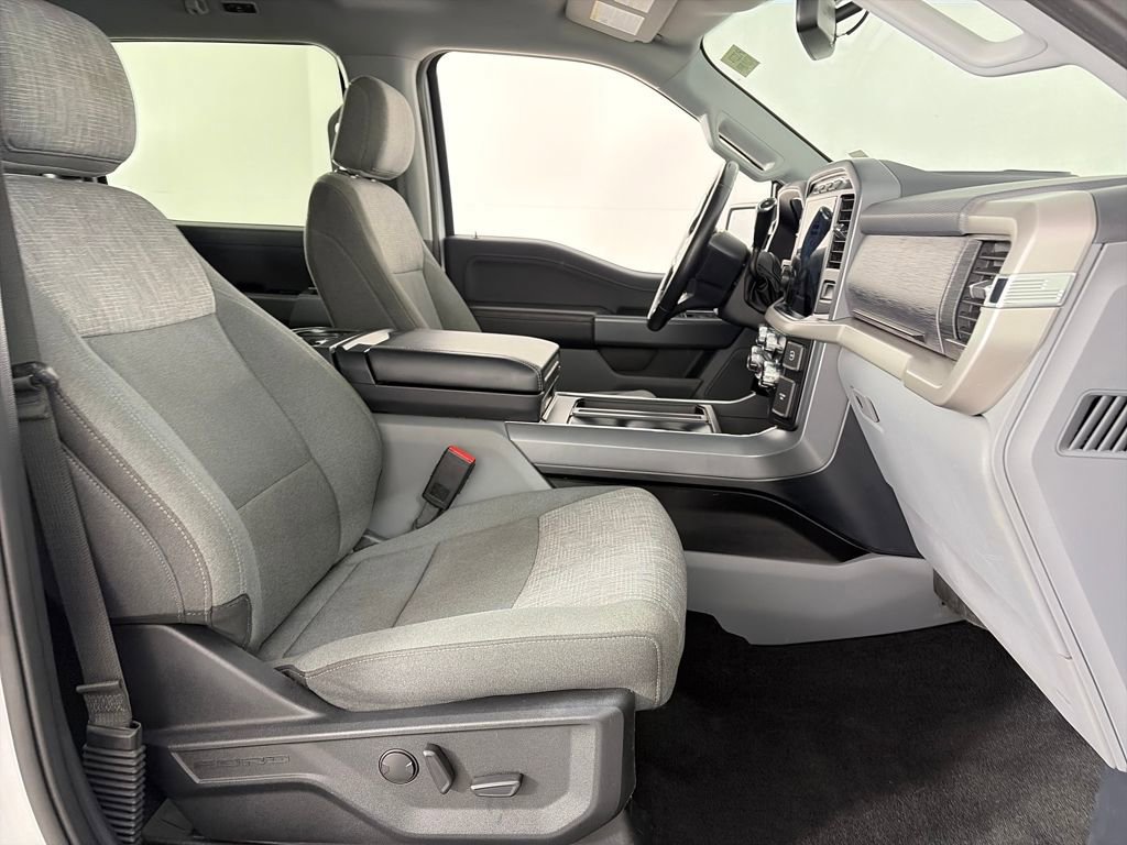 Certified 2021 Ford F150 XLT w/ Equipment Group 302A High image 33