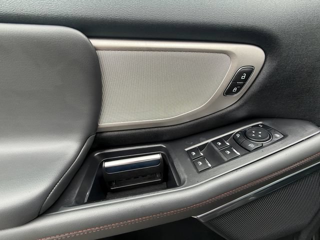 Certified 2025 Ford Expedition Active AWD/4WD image 11