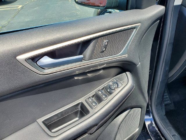 Certified 2024 Ford Edge SEL w/ Convenience Package AWD/4WD image 12