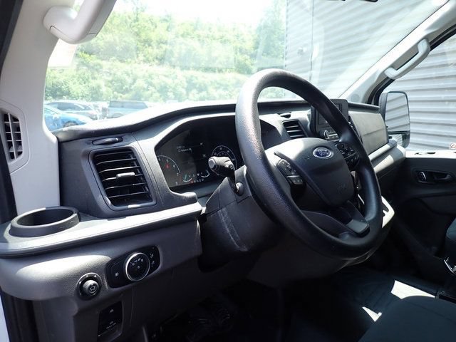 Certified 2025 Ford Transit 250 Low Roof w/ Exterior Upgrade Package RWD image 18