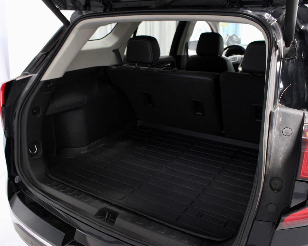 Used 2024 GMC Terrain Denali w/ Black Diamond Edition AWD/4WD image 14
