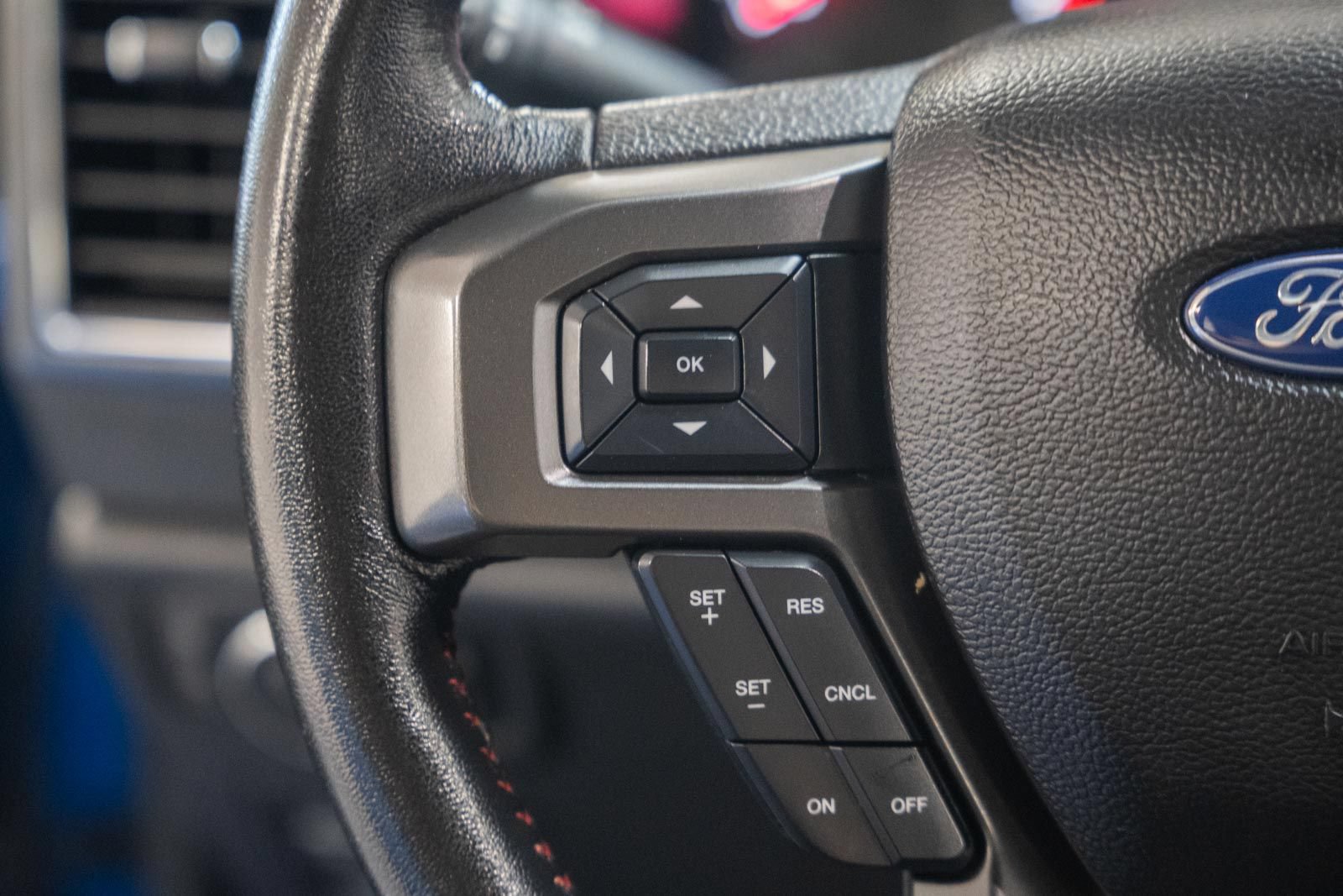 Certified 2019 Ford F150 XLT w/ Equipment Group 302A Luxury AWD/4WD image 32