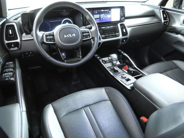 Used 2023 Kia Sorento SX image 8