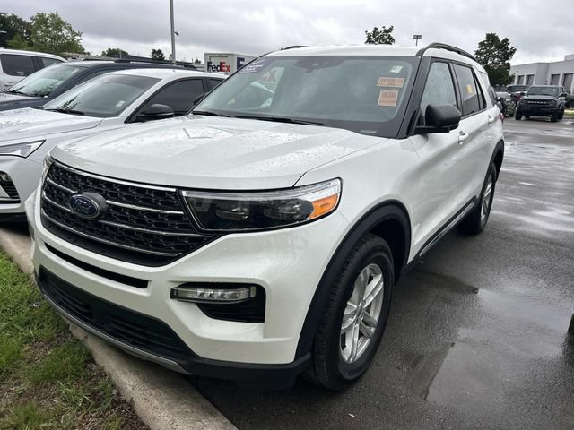 Certified 2024 Ford Explorer XLT w/ Equipment Group 202A