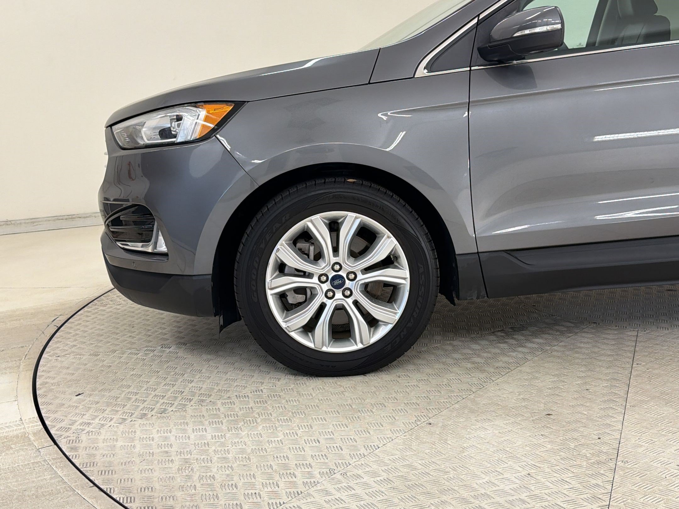 Certified 2022 Ford Edge Titanium AWD/4WD image 10