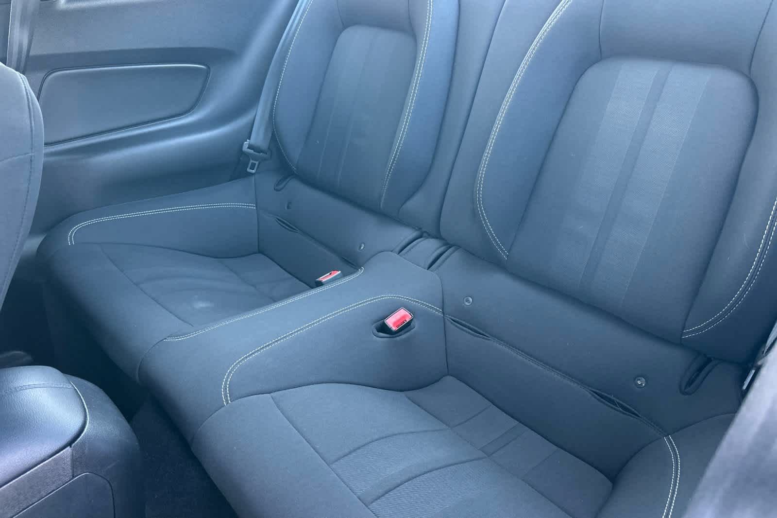 Certified 2020 Ford Mustang Coupe RWD image 4