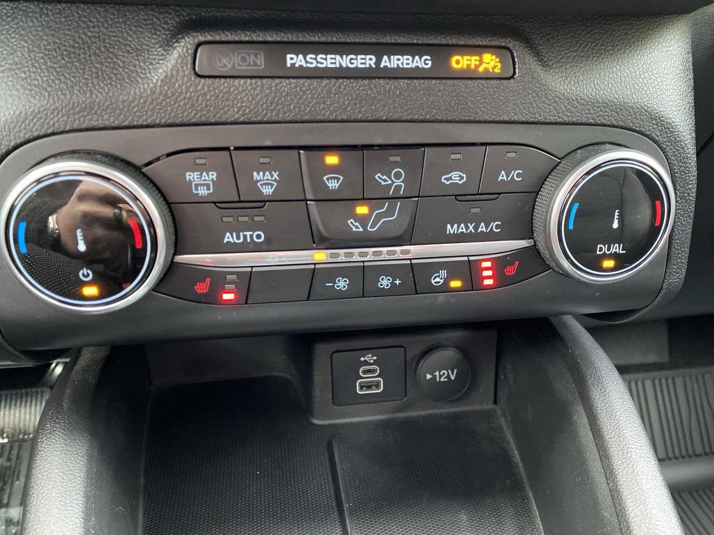 Certified 2025 Ford Escape ST-Line Select image 24