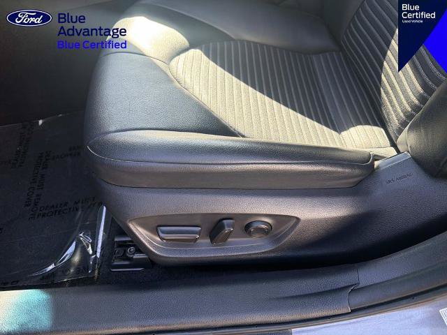 Used 2020 Toyota Camry SE FWD image 17