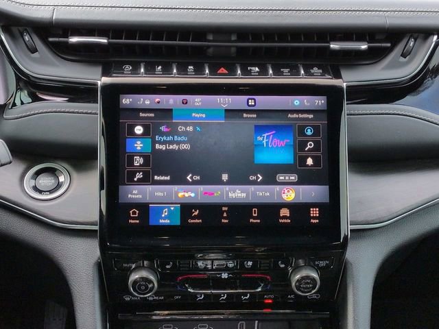 Used 2022 Jeep Grand Cherokee L Overland image 18