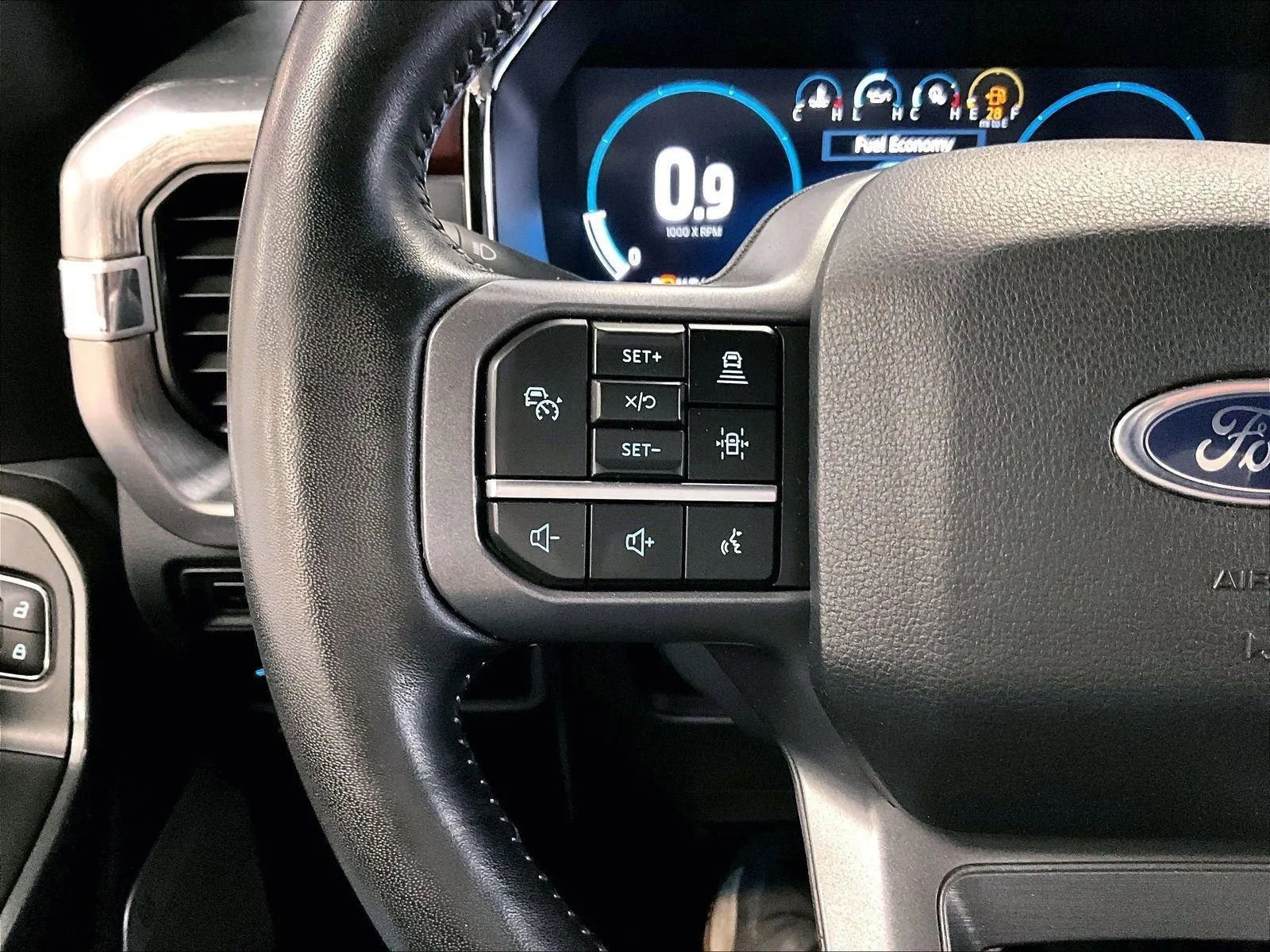 Certified 2023 Ford F150 Lariat w/ Equipment Group 502A High image 17