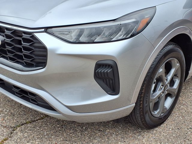 Certified 2024 Ford Escape ST-Line w/ Tech Pack #1 AWD/4WD image 27