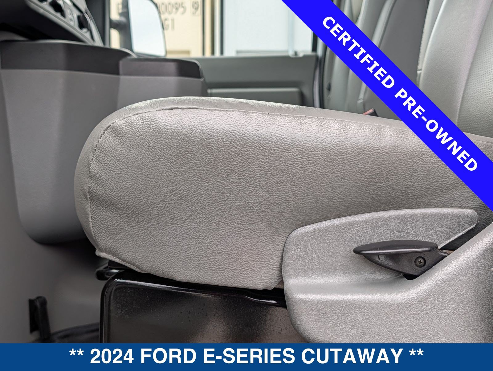 Certified 2024 Ford E-350 and Econoline 350 Super Duty w/ Power Windows & Locks Group RWD image 30