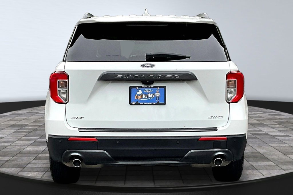 Certified 2023 Ford Explorer XLT w/ Equipment Group 202A AWD/4WD image 5