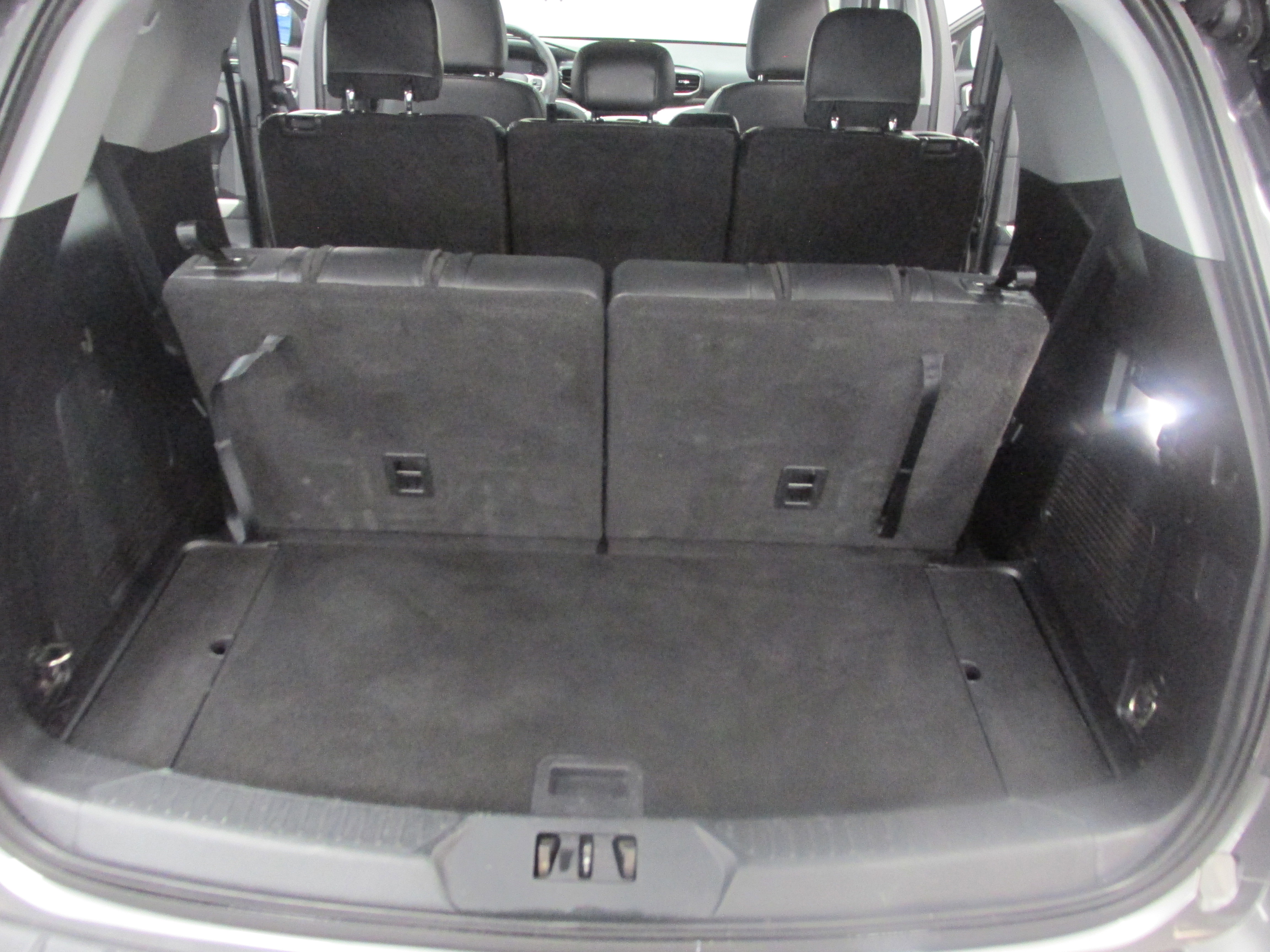Certified 2021 Ford Explorer XLT w/ Equipment Group 202A AWD/4WD image 24