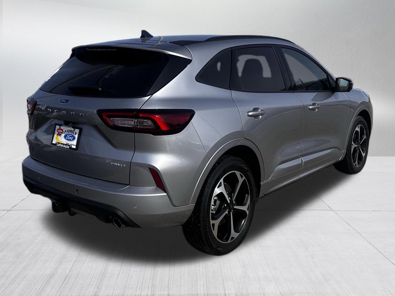 Certified 2023 Ford Escape ST-Line Select w/ Tech Pack #2 image 5