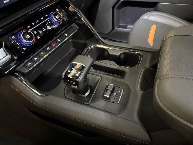 Used 2025 GMC Sierra 1500 AT4 w/ AT4 Premium Package AWD/4WD image 23